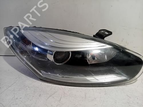 Used Right headlight RENAULT MEGANE III Grandtour (KZ0/1) 1.5 dCi (KZ09, KZ0D, KZ1G, KZ29, KZ14, KZ1W, KZ10, KZ1F,... (110 hp) 29169810