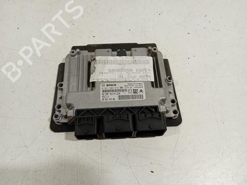 Used Engine control unit (ECU) PEUGEOT 5008 (0U_, 0E_) 1.6 16V (156 hp) 22768316