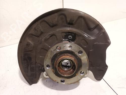 Used Left front steering knuckle SKODA SUPERB III (3V3) 2.0 TDI (190 hp) 15738192
