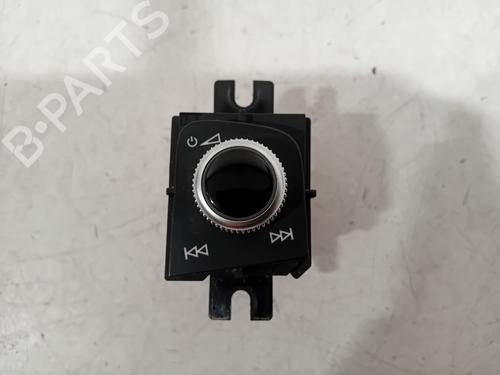 radio-audi-a4-b9-avant-8w5-8wd-20-tdi-8w191961606s-2015-22699179 main image