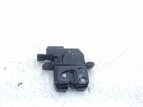 Used Tailgate lock RENAULT CLIO IV (BH_) 1.5 dCi 75 (75 hp) 13207809