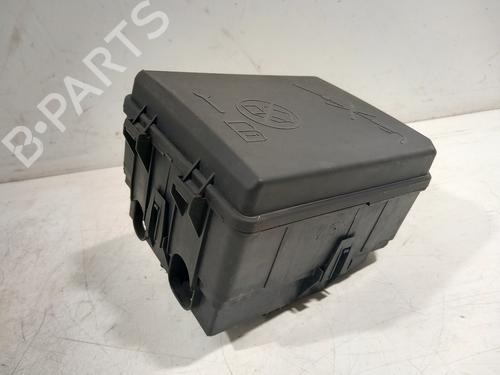 Used Fuse box Fuse box 38444638 38444638