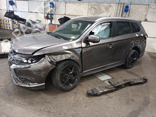 Brugte MITSUBISHI OUTLANDER III (GG_W, GF_W, ZJ, ZL, ZK) 2.4 Hybrid 4WD 4907558