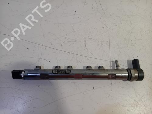 Used Injection rail Injection rail 29028621 29028621