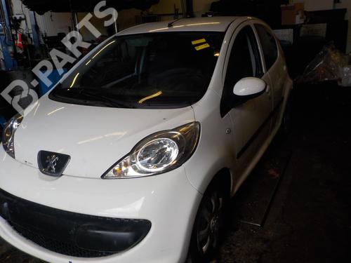 Used Parts PEUGEOT 107 (PM_, PN_)  1.0  1064989