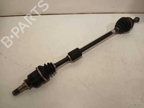 Used Right front driveshaft TOYOTA YARIS (_P13_) 1.5 Hybrid (NHP130_, NHP130) (101 hp) 26725681