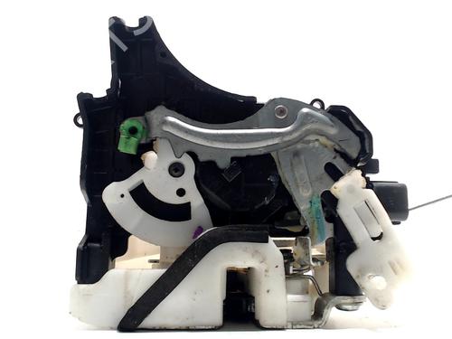 Rear left lock MITSUBISHI L200 / TRITON (KA_T, KB_T) 2.5 DI-D 4WD (KB4T) | BP13204723C100 