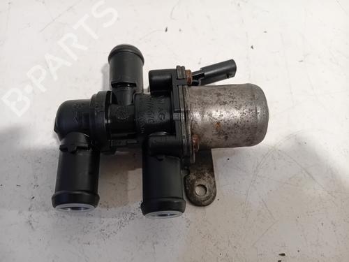 Used Auxiliary water pump VW GOLF VII (5G1, BQ1, BE1, BE2) 1.4 GTE Hybrid (204 hp) 24980602