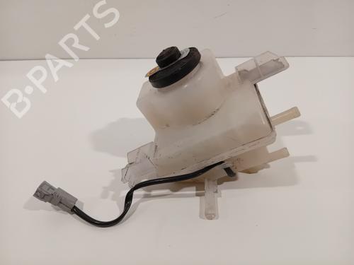 brake-fluid-reservoir-toyota-prius-plus-_w4_-2011-23394556 main image