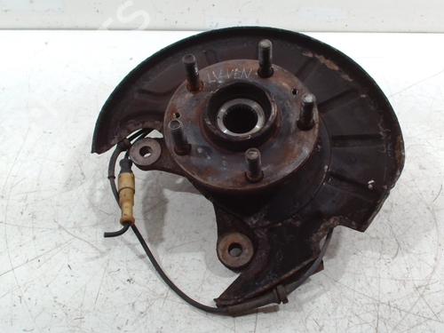 Used Left front steering knuckle Left front steering knuckle LAND ROVER FREELANDER I (L314) 2.5 V6 4x4 (177 hp) 13207983 13207983