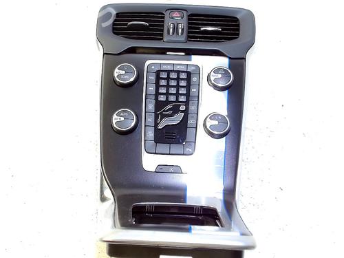 Climate control VOLVO V40 Hatchback (525) D4 BP8605165I5