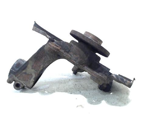 Used Left front steering knuckle VOLVO V70 III (135) 2.0 D (136 hp) 13199617