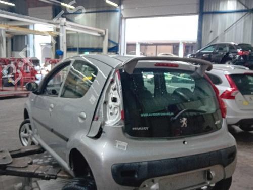 Left front steering knuckle PEUGEOT 107 (PM_, PN_) 1.0 | BP28283140M25 
