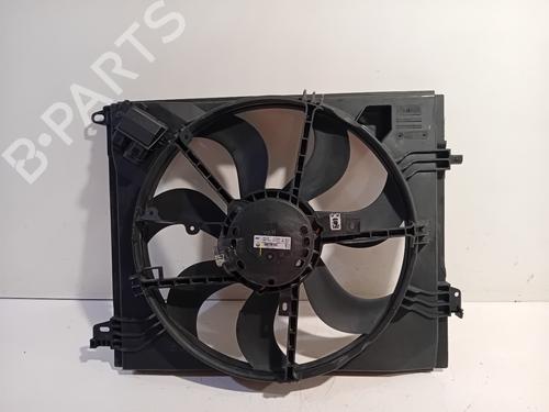 Used Fan RENAULT MEGANE IV Hatchback (B9A/M/N_) 1.2 TCe 130 (B9MR) (130 hp) 27932310