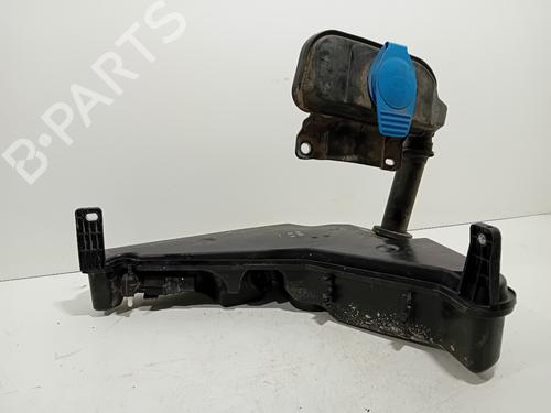 Used Windscreen washer tank AUDI Q5 (8RB) 2.0 TDI (143 hp) 13900873