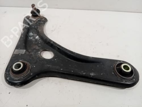 Right front suspension arm PEUGEOT 2008 I (CU_) 1.2 THP 110 / PureTech 110 | BP32338637M13
