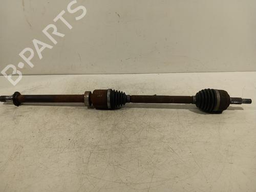 Używane Półoś przednia prawa Półoś przednia prawa RENAULT MEGANE IV Hatchback (B9A/M/N_) 1.5 dCi 110 (B9A3) (110 hp) 33678427 33678427