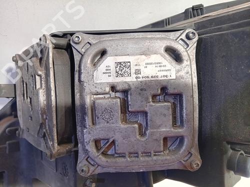 Right headlight PEUGEOT 308 II (LB_, LP_, LW_, LH_, L3_) 2.0 BlueHDi 150 | BP29870497C29