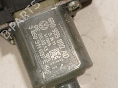 Rudehejsemekanisme Højre foran VW POLO V (6R1, 6C1) 1.2 TSI | BP28283212C23 