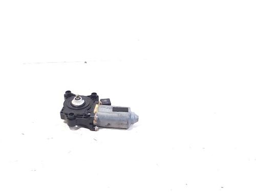 Rudehejsemotor forskærm venstre MERCEDES-BENZ S-CLASS (W220) S 320 CDI (220.026, 220.126) (197 hp) 1174738