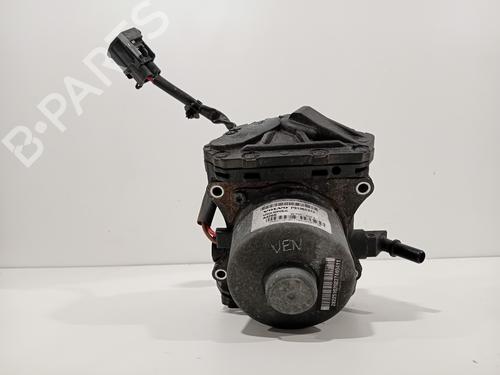 Used Vacuum pump VOLVO V60 I (155) D6 Hybrid AWD (280 hp) 23989156
