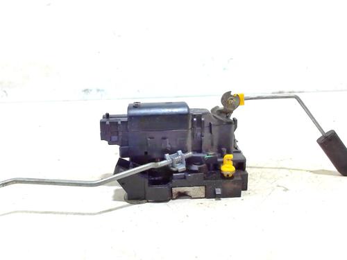Used Front left lock RENAULT MASTER II Platform/Chassis (ED/HD/UD) 2.5 dCi (101 hp) 13204403