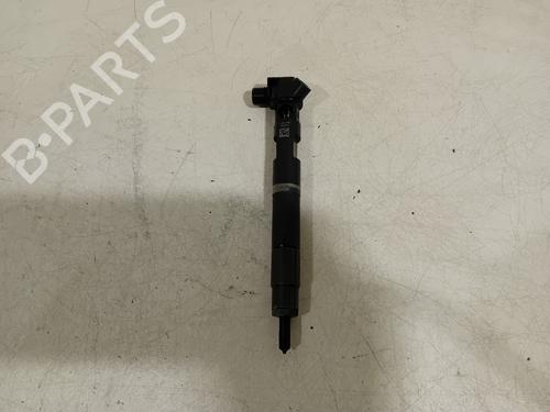 Used Injector MERCEDES-BENZ C-CLASS (W205) C 250 BlueTEC / d (205.008, 205.006) (204 hp) 25451956