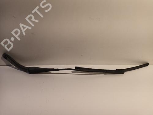 Used Front windshield wiper arm Front windshield wiper arm BMW 3 (F30, F80) 320 i (184 hp) 16421384 16421384