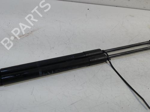 Tailgate lift support TOYOTA YARIS (_P13_) 1.5 Hybrid (NHP130_, NHP130) | BP13207564C138 