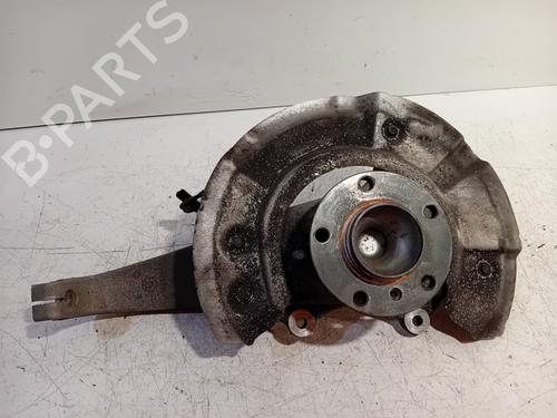 Used Right front steering knuckle BMW 5 Touring (F11) 528 i (258 hp) 26725436
