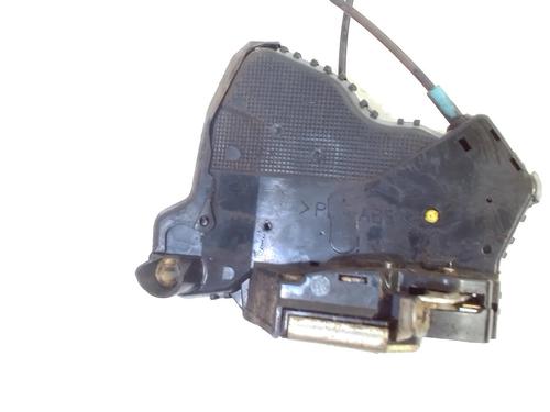 Højre fortil lås DAIHATSU SIRION (M3_) 1.3 (M301) (87 hp) 13203472