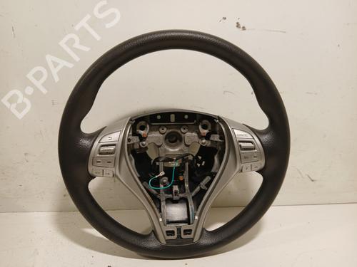 Used Steering wheel NISSAN QASHQAI II (J11, J11_) 1.2 DIG-T (115 hp) 29336281