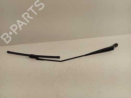Used Front windshield wiper arm Front windshield wiper arm 23989352 23989352