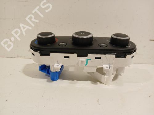 Climate control RENAULT CLIO IV Grandtour (KH_) 0.9 TCe 90 | BP29745740I5 