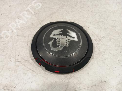 Used Hub cap Hub cap ABARTH 500 / 595 / 695 1.4 (312.AXF11, 312.AXF1A, 312.AXD1A) (160 hp) 35925013 35925013