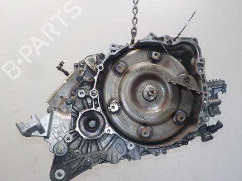 automatic-gearbox-volvo-v40-hatchback-525-d3-1285186-2012-2013-2014-2015-2016-2017-2018-2019-13641748 main image