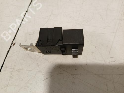 Antenne/Base RENAULT MEGANE IV Hatchback (B9A/M/N_) 1.5 dCi 110 (B9A3) | BP33661205C140 - Image 4