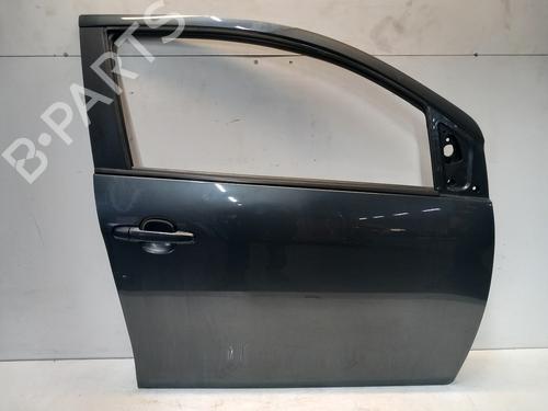 Used Right front door Right front door 39072499 39072499