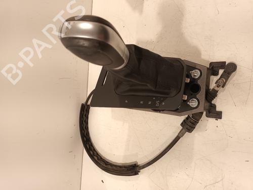 Used Gear lever VW POLO VI (AW1, BZ1, AE1) 1.0 TSI (95 hp) 31823845