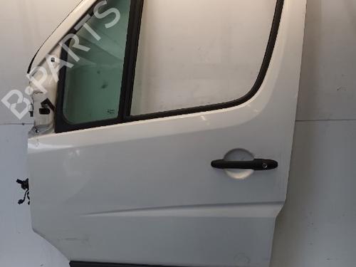 Used Left front door VW CRAFTER 30-50 Van (2E_) 2.5 TDI (136 hp) 27544015