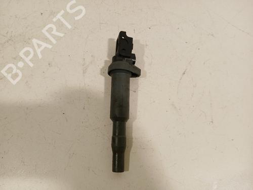 Used Ignition coil BMW 5 Touring (E61) 523 i (190 hp) 28045319
