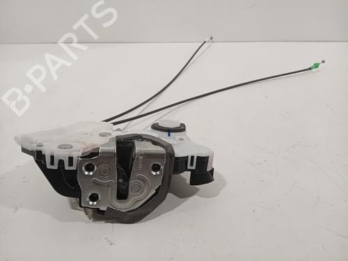 Used Front right lock TOYOTA YARIS (_P13_) 1.5 Hybrid (NHP130_, NHP130) (101 hp) 26532777