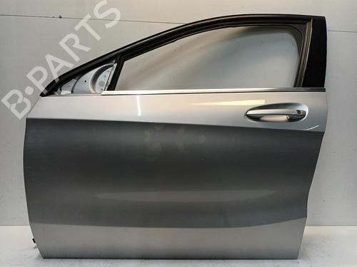 Puerta delantera izquierda MERCEDES-BENZ A-CLASS (W176) A 180 (176.042) (122 hp) 32232451