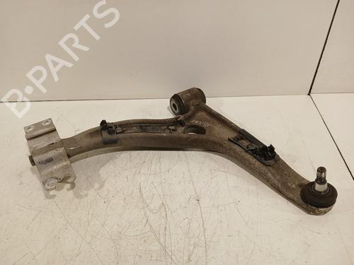 Braccio sospensione anteriore destro Braccio sospensione anteriore destro MERCEDES-BENZ B-CLASS Sports Tourer (W246, W242) B 180 (246.242) (122 hp) 36984882 36984882