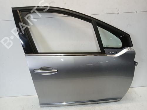 Used Right front door Right front door 37191949 37191949