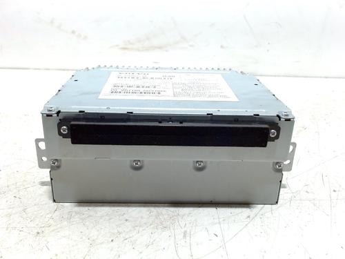 Used Radio VOLVO V40 Hatchback (525) D2 (114 hp) 11423937