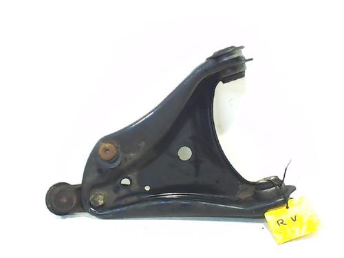 Used Right front suspension arm RENAULT TWINGO II (CN0_) 1.2 16V (CN04, CN0B) (75 hp) 938995