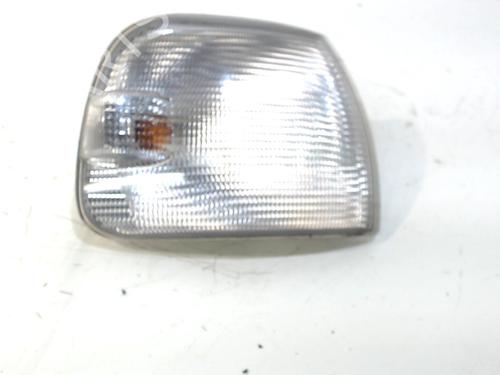 Used Right front indicator VW TRANSPORTER T4 Van (70A, 70H, 7DA, 7DH) 2.5 TDI (151 hp) 13201762