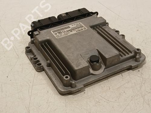Used Control unit PEUGEOT 3008 II SUV (MC_, MR_, MJ_, M4_) 1.6 PureTech 180 (M45GFR, M45GFU) (181 hp) 27548140