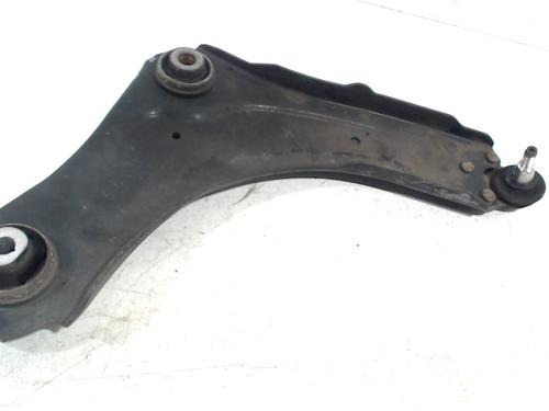 Used Left front suspension arm RENAULT MEGANE III Grandtour (KZ0/1) 1.5 dCi (KZ09, KZ0D, KZ1G, KZ29, KZ14, KZ1W, KZ10, KZ1F,... (110 hp) 8910401